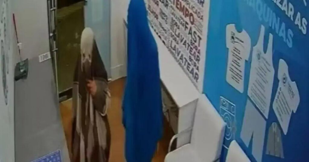 Pai entrega filho à polícia após furto inusitado em Porto Seguro