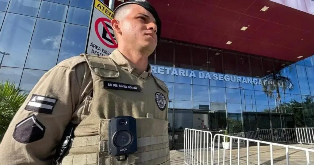 PMs de Salvador agora usam câmeras corporais em mais de 10 unidades