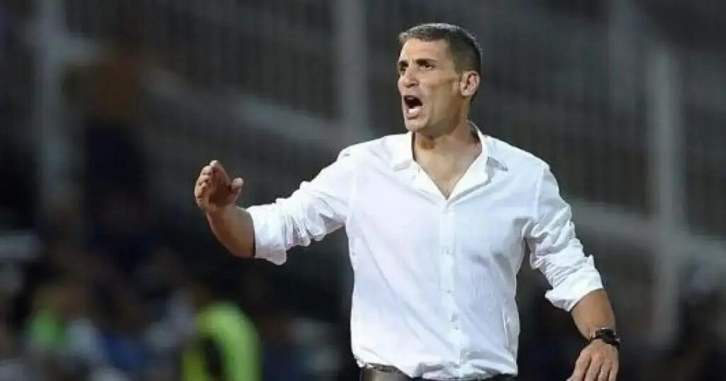 Santos mira Vojvoda como novo técnico após desistir de Sampaoli