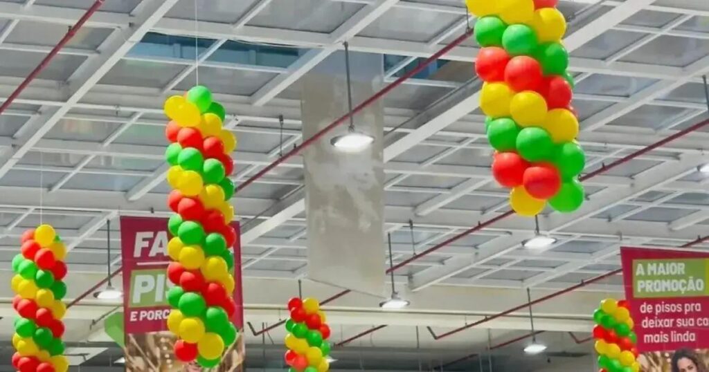 Trabalhador sofre queda em obra da Ferreira Costa na Paralela