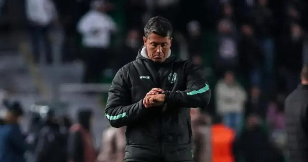 Vitória e Juventude: Um confronto decisivo pela sobrevivência no Brasileirão