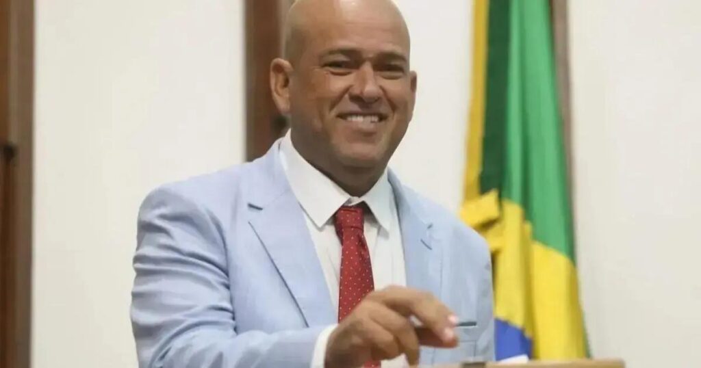 AL-BA pode cassar mandato de Binho Galinha sem depender de sentença judicial