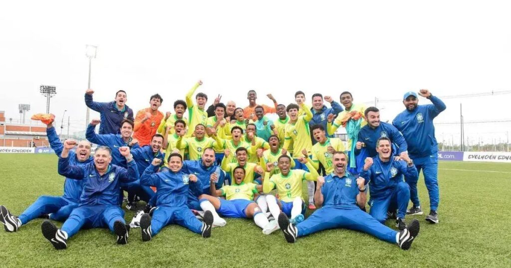 Bruninho Samudio brilha e garante título da Liga Evolución Sub-15 ao Brasil