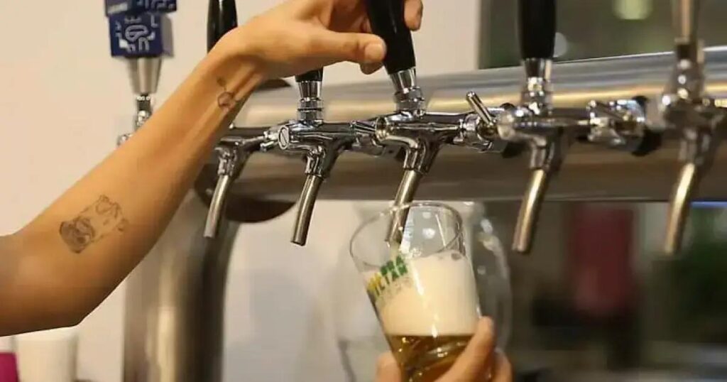 Cerveja e vinho têm menor risco de intoxicação por metanol, revela especialista