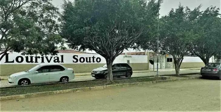 Colégio Lourival Souto: MP notifica escola por agressões e racismo em Itarantim