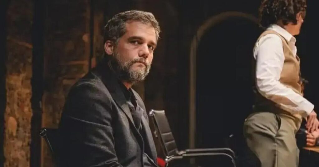 Espectadora interrompe peça de Wagner Moura em Salvador por ar-condicionado gelado