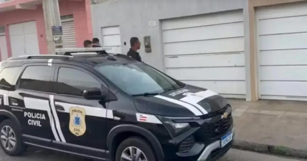 Ex-funcionária investigada por roubo de R$ 30 mil e golpes em loja de colchões