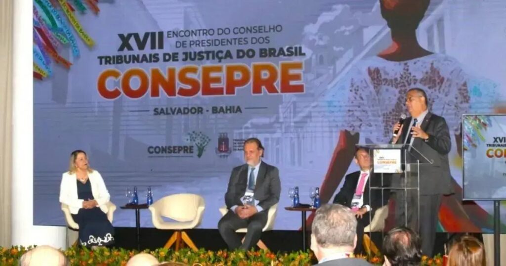 Flávio Dino destaca papel do Judiciário como guardião em era tecnológica