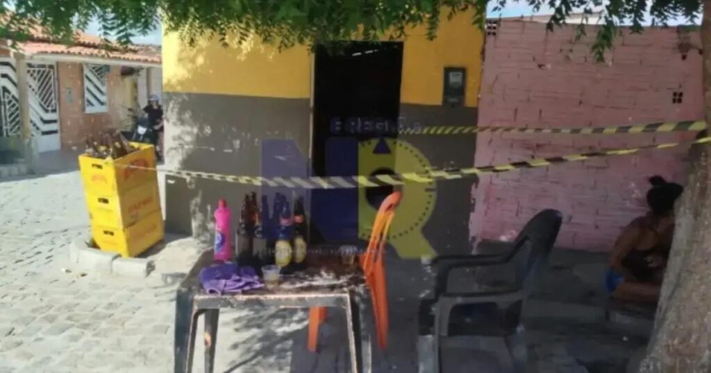 Homem é morto a tiros dentro de bar no centro de Queimadas na Bahia