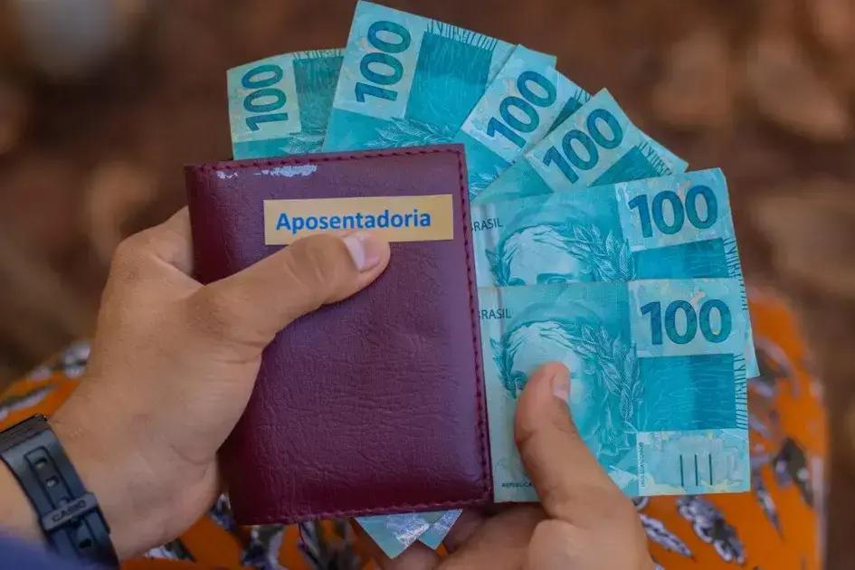 INSS libera calendário de pagamentos de outubro para aposentados e pensionistas
