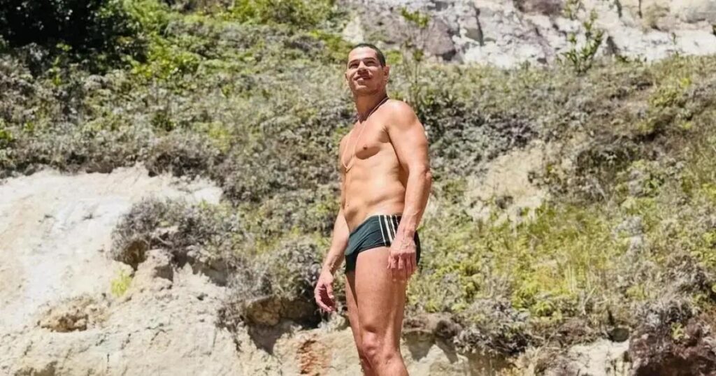 José Loreto visita Caraíva e compartilha momentos especiais na Bahia