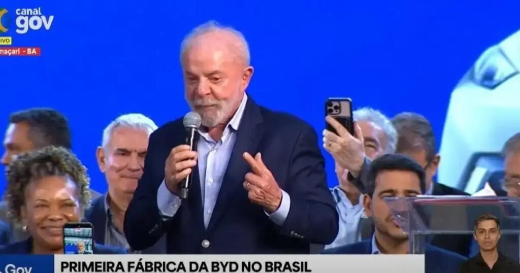 Lula incentiva disputa gastronômica entre maniçoba baiana e paraense