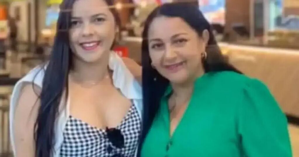 Mãe e filha vítimas de acidente com ônibus em Pernambuco são sepultadas na Bahia