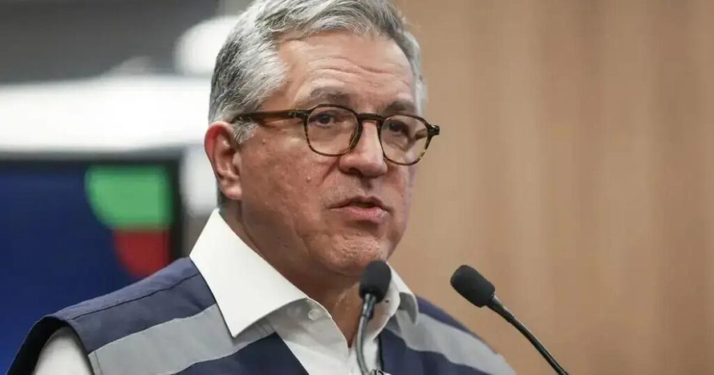 Ministro da Saúde alerta sobre riscos de bebidas destiladas adulteradas