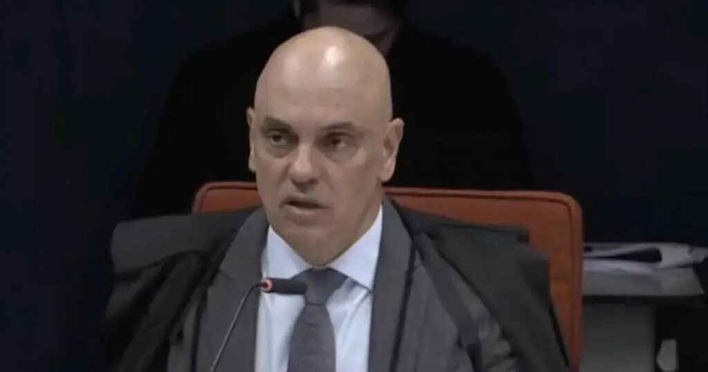 Moraes vota pela condenação de sete réus por núcleo de desinformação
