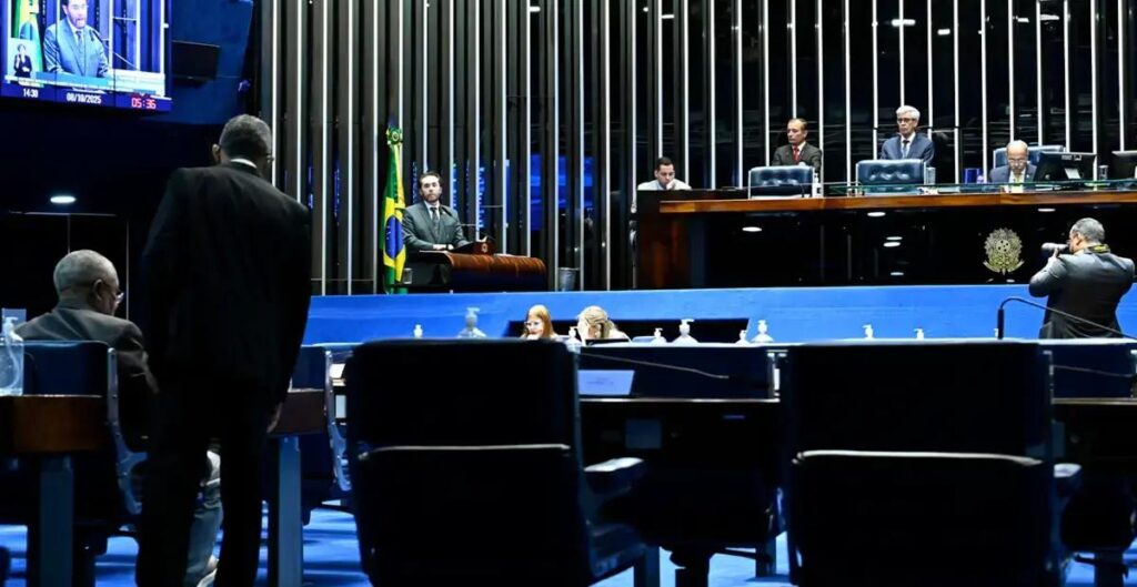 MP sobre tributação de investimentos é retirada de pauta e perde validade