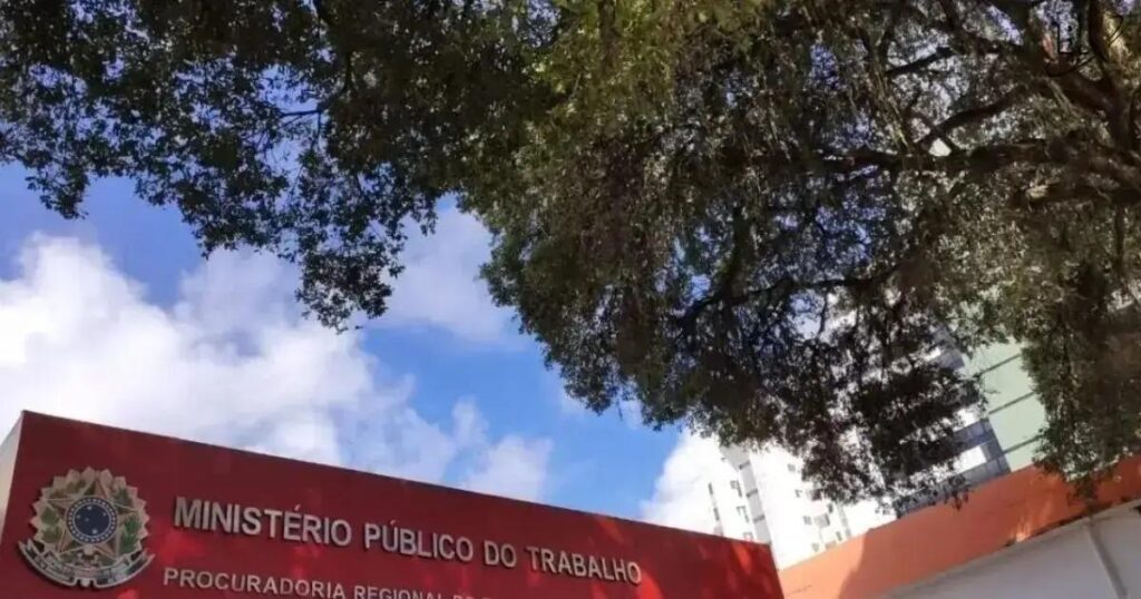 MPT financia curso de idiomas para mulheres no Centro Histórico de Salvador
