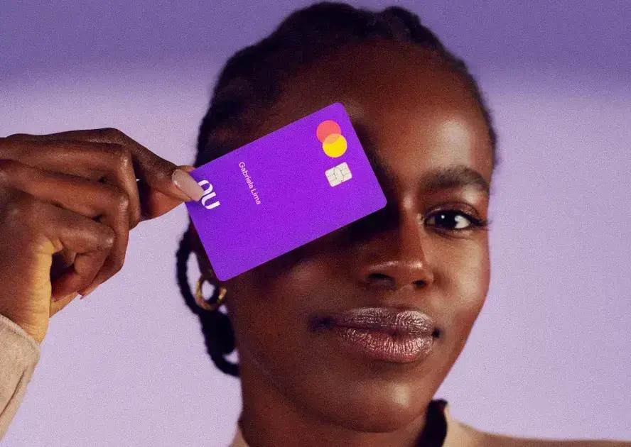 Nubank encerra rendimento de 200% do CDI no cartão Ultravioleta