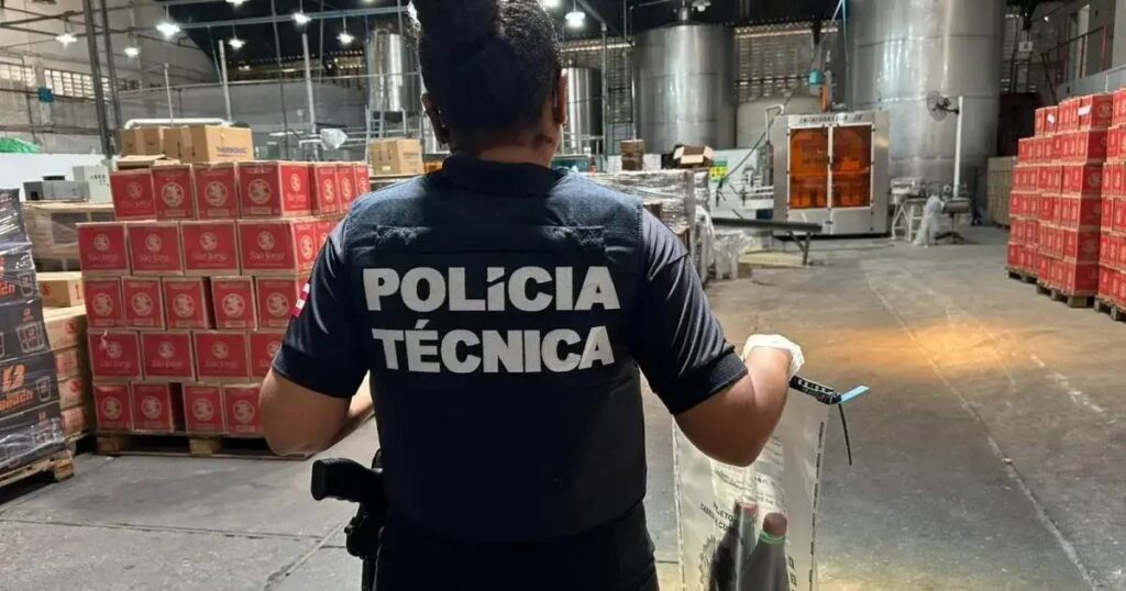 Operação fiscaliza bebidas alcoólicas em Salvador e coleta amostras