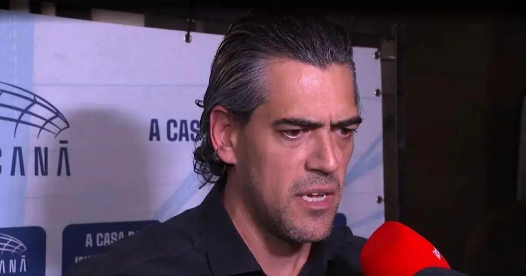 Paulo Bracks faz duras cobranças ao elenco do Atlético-MG após derrota