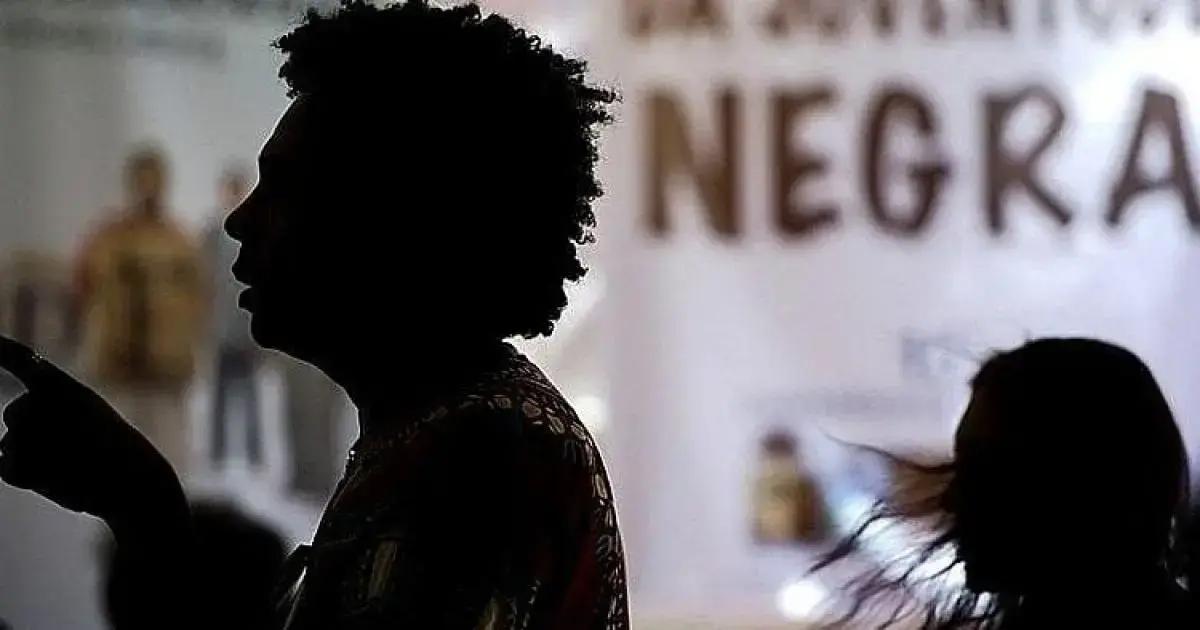 Pesquisa revela: 72% veem racismo no Brasil, mas 56% negam preconceito