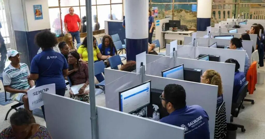 Prazo para cadastro de ambulantes nas festas de Salvador termina amanhã