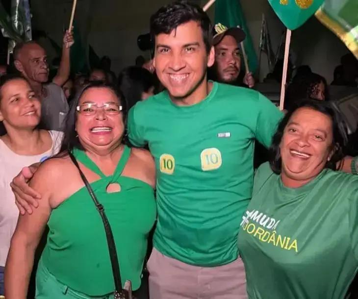 Prefeito de Jordânia atribui falta de café a preguiça de funcionários