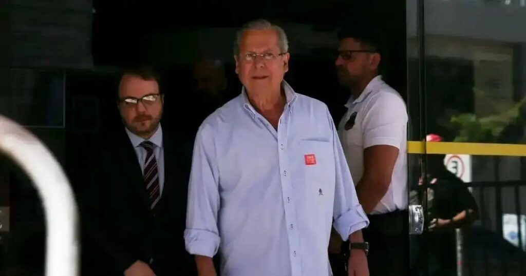 STJ encerra processo de improbidade contra José Dirceu no caso Mensalão