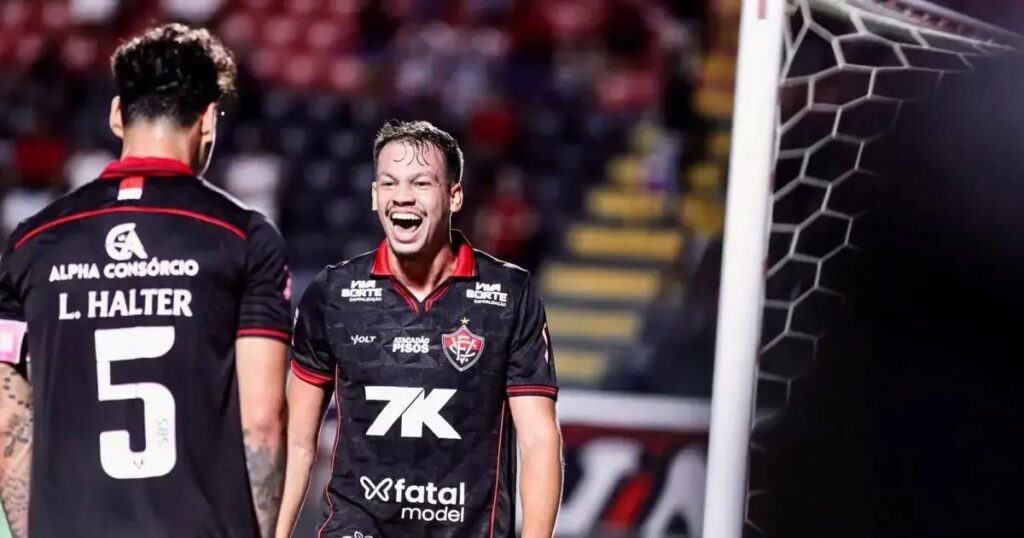 Vitória vence Ceará por 1 a 0 e reage na luta contra o rebaixamento