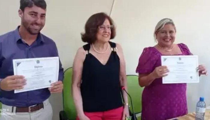 A crise política em Maiquinique: queda da prefeita Valéria Silveira?