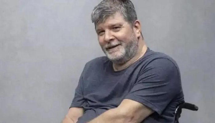 Acidente em voo: escritor Marcelo Rubens Paiva quebra perna durante viagem