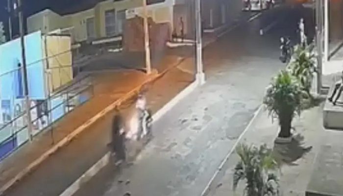 Acidente entre motos em Canápolis: vídeo mostra colisão frontal na Bahia