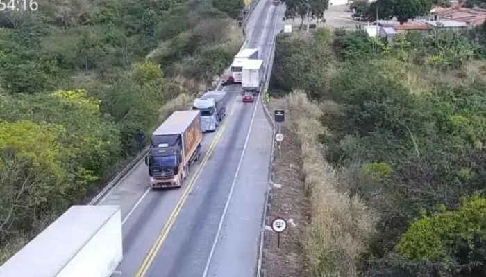 Acidente grave entre Vitória da Conquista e Cândido Sales deixa motoristas em alerta