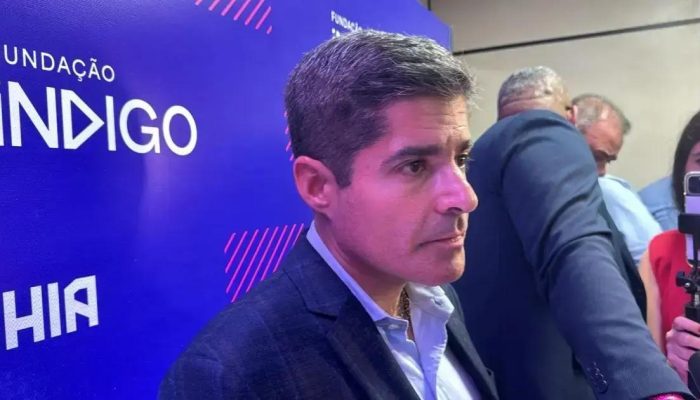 ACM Neto critica governador em evento sobre segurança na Bahia