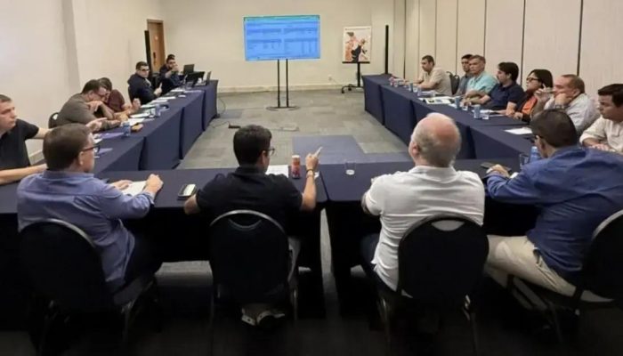 ACM Neto planeja estratégias políticas para as eleições de 2026 na Bahia