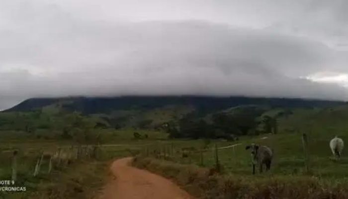 Alerta de chuvas intensas em 40 municípios da Bahia