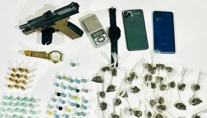 Apreensão de arma e drogas pela polícia em Lauro de Freitas