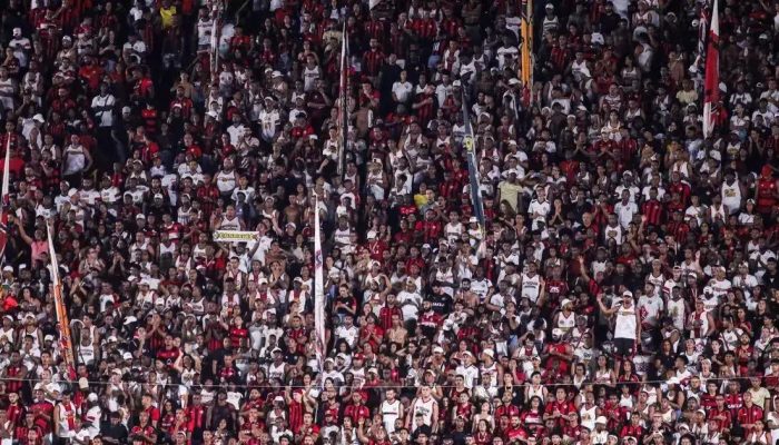 Aprovação da torcida do Vitória para SAF cresce bastante, diz pesquisa