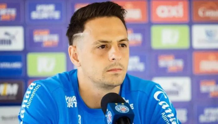 Arias descarta favoritismo e pede foco total do Bahia contra o Santos