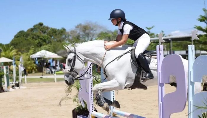 Atleta baiana de 14 anos vence Circuito Norte e Nordeste de Hipismo