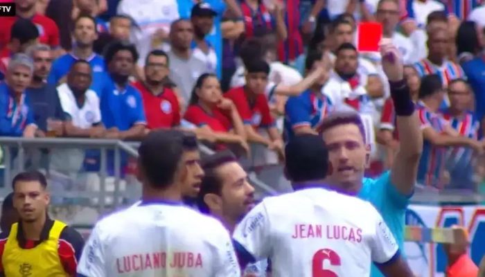 Áudio do VAR Revela Motivo da Expulsão de Jean Lucas em Clássico