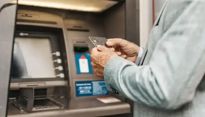 Aviso urgente: Golpes em caixas eletrônicos aumentam em outubro de 2025