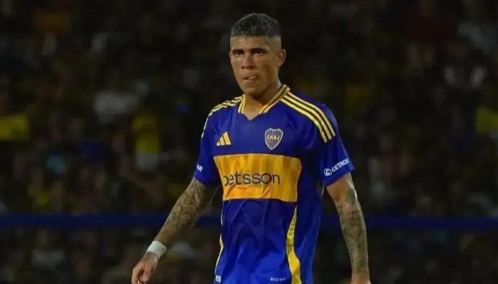 Ayrton Costa libera visto e vai para a Copa do Mundo de Clubes