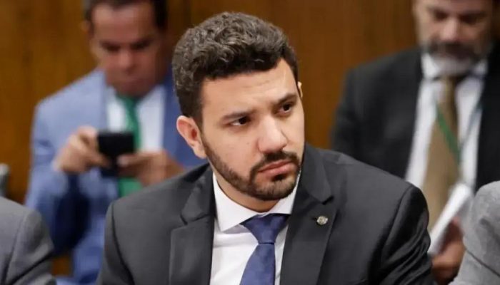 Bagagem de mão gratuita: Senado aprova projeto e Câmara discute regras