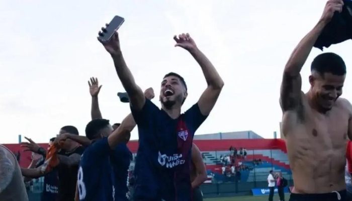 Bahia de Feira vence Fluminense e retorna à elite do futebol baiano!