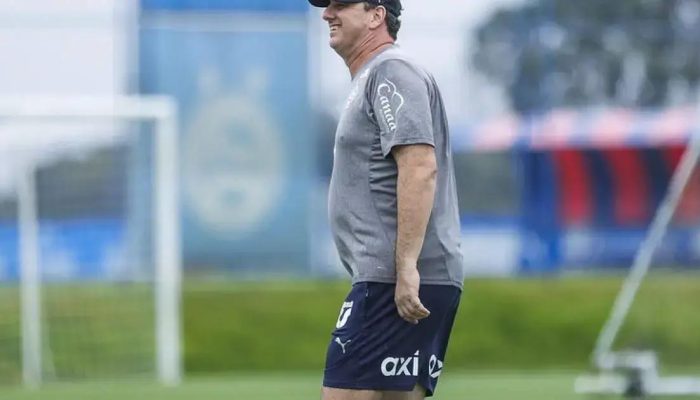 Bahia divulga relacionados para jogo contra o Internacional; Juba retorna