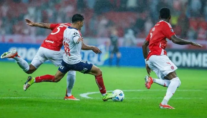 Bahia encerra Libertadores com derrota para o Internacional e vaga na Sul-Americana