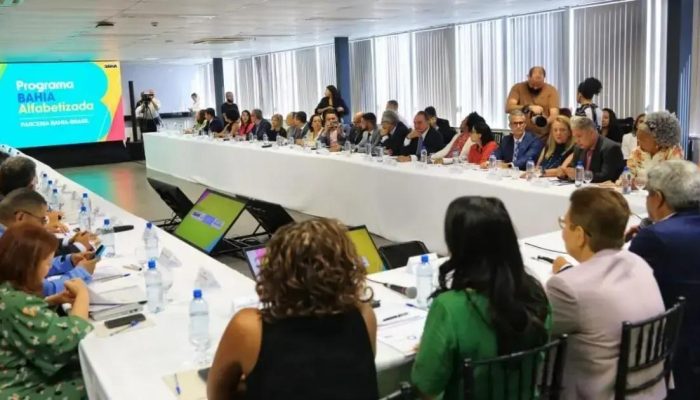 Bahia sanciona programa para reforçar alfabetização das crianças
