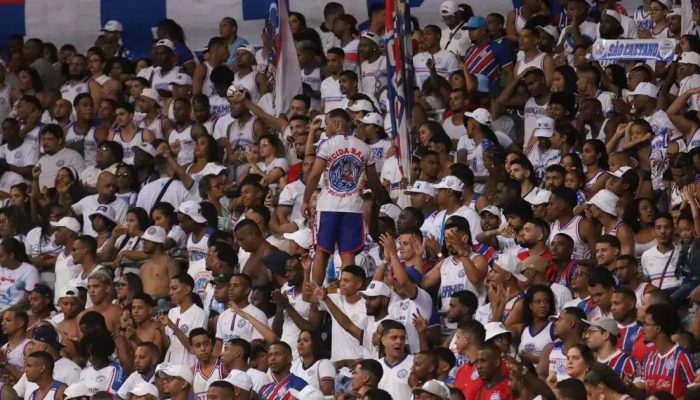 Bahia vence Santos por 2 a 0 com público de 45 mil na Fonte Nova