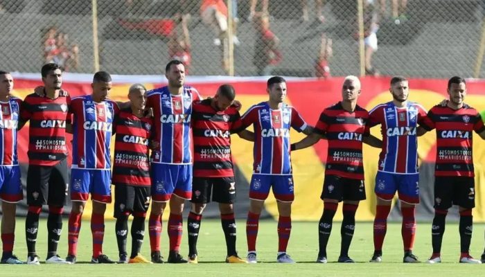 Bastidores do clássico Ba-Vi: Lateral revela táticas de expulsão